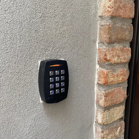 Vicolo San Giuseppe 8a E 8b Apartamento Alba (Piedmont)