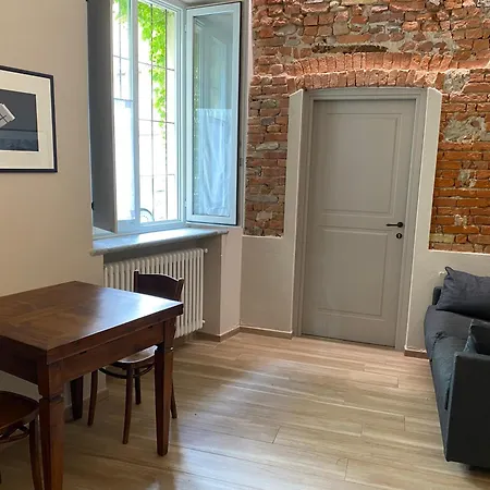 Vicolo San Giuseppe 8a E 8b Apartamento *