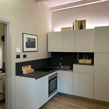 Vicolo San Giuseppe 8a E 8b Apartment Alba (Piedmont)