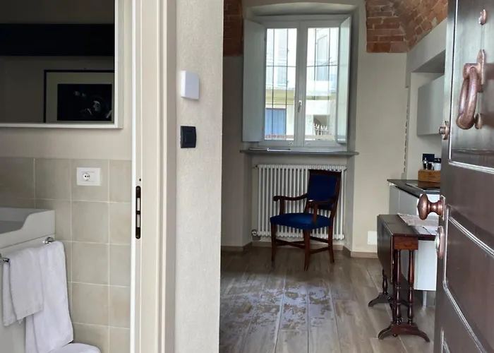 Vicolo San Giuseppe 8a E 8b 아파트 알바